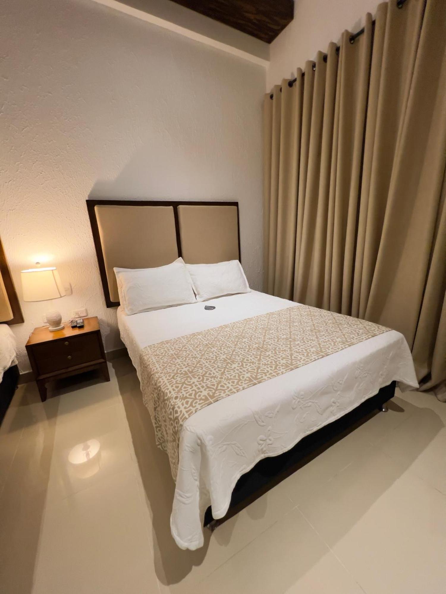 Hotel Dorado Plaza Centro Historico Cartagena Kültér fotó